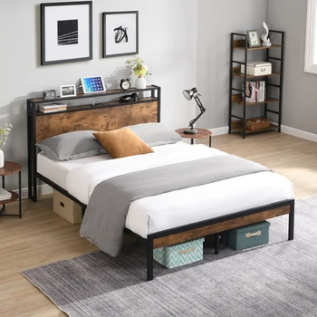 Полноразмерный каркас кровати с металлической платформой, каркас кровати в промышленном стиле с деревянным изголовьем и изножьем с USB-вкладышем, для спальни