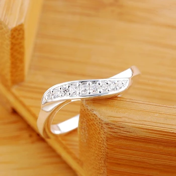 925 Кольца с бриллиантами из стерлингового серебра для женщин Модные элегантные свадебные аксессуары Подарки для вечеринок Подвески Ювелирные изделия