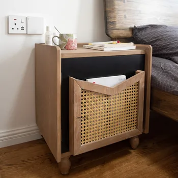 Nordic Прикроватные тумбочки из ротанга в стиле ретро Прикроватная тумбочка для небольшой квартиры Цветной антикварный простой шкаф для хранения с одним рисунком