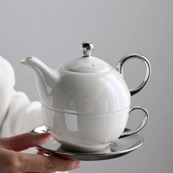 Керамический чайный сервиз, легкая роскошь, элитное домашнее хозяйство, один чайник, одна чашка, чайник