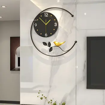 Скандинавские металлические бесшумные настенные часы для гостиной Мебель Настенные часы Дизайнерские декоративные домашние столовые настенные часы